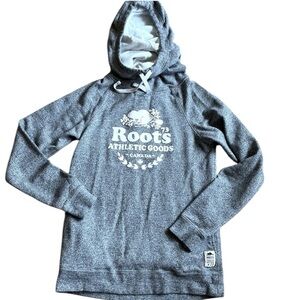 ROOTS Heather Gray Pullover Hoodie. SMALL. Pockets